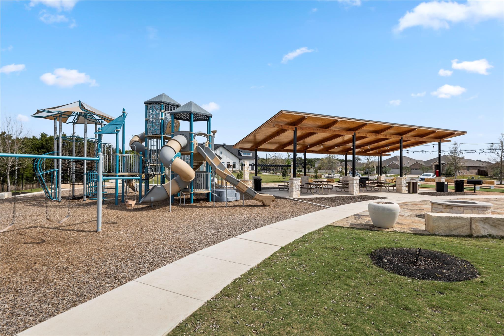 2232 Nightjar Song Dr, Leander, TX 78641