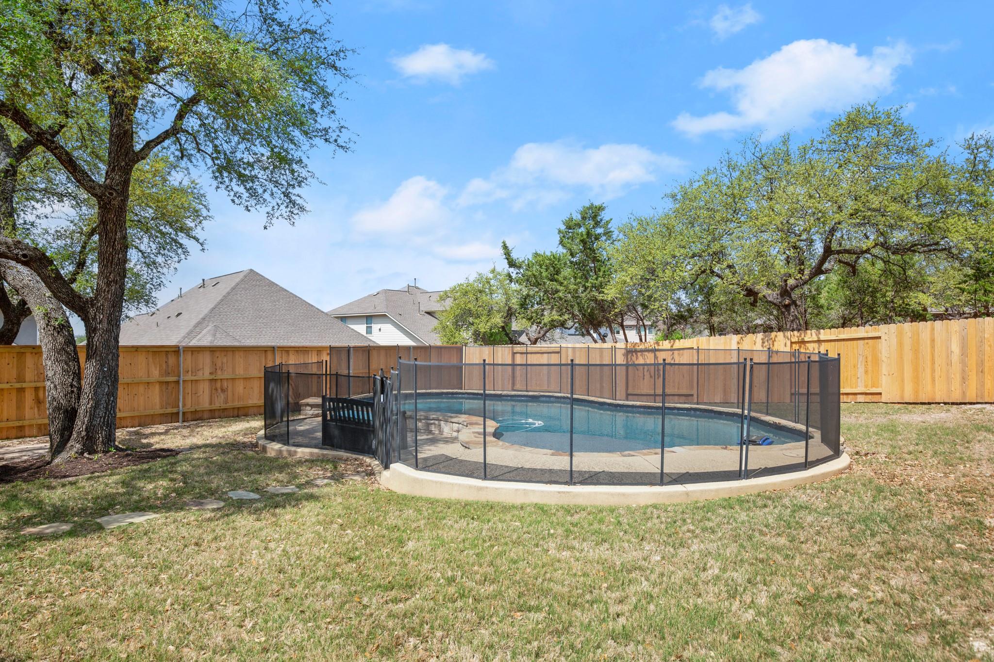 2401 Yaupon Range Dr, Leander, TX 78641