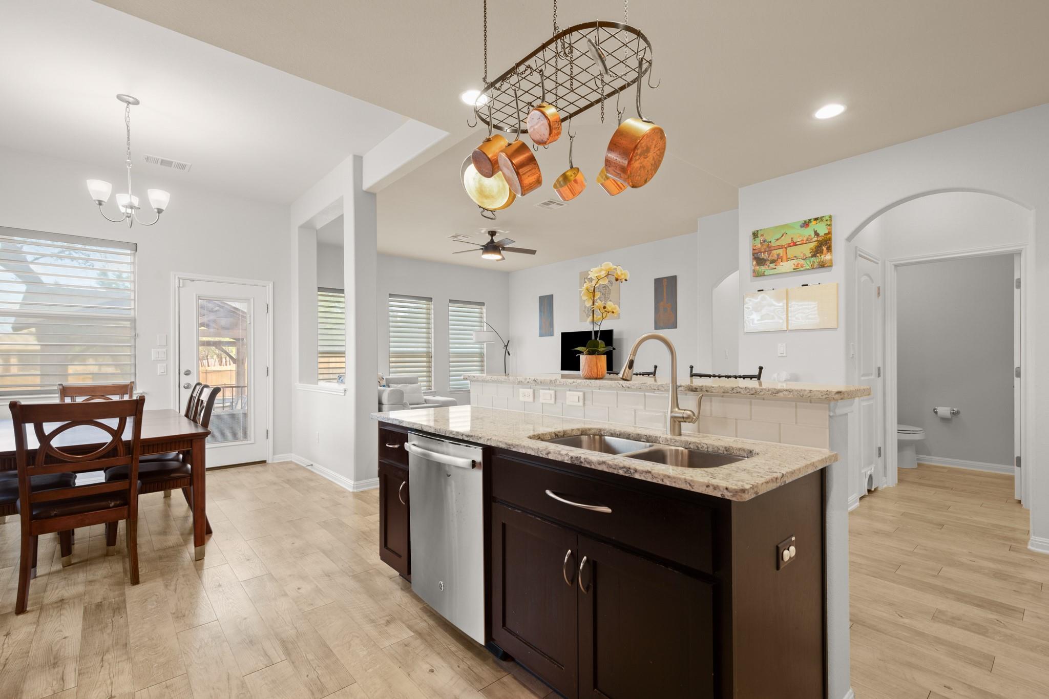 2401 Yaupon Range Dr, Leander, TX 78641