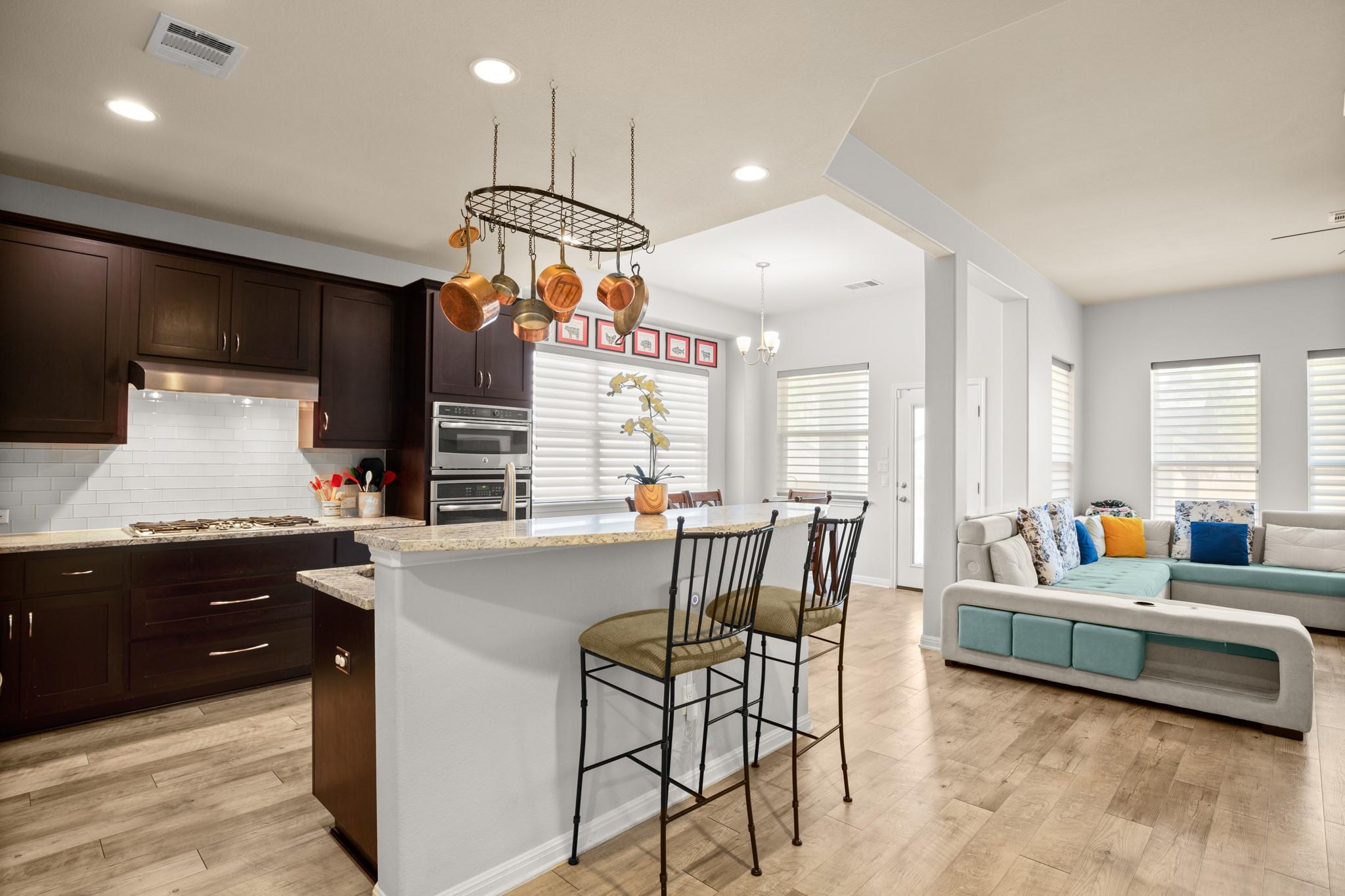 2401 Yaupon Range Dr, Leander, TX 78641