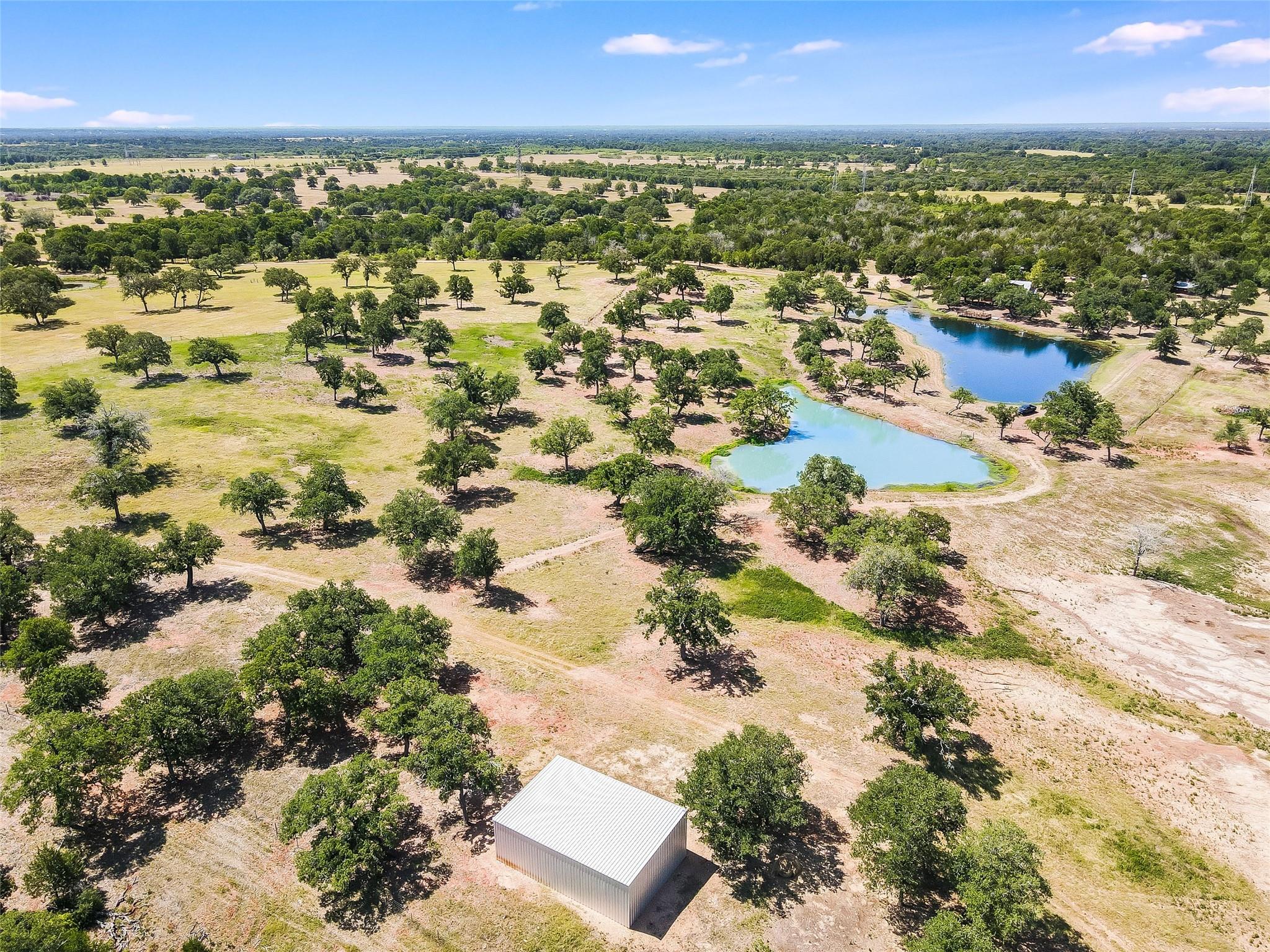 762 Karisch Rd, Giddings, TX 78942