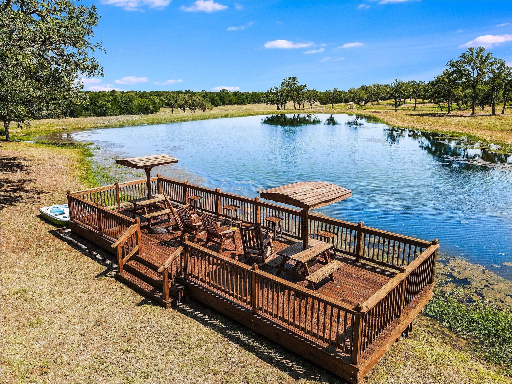 762 Karisch Rd, Giddings, TX 78942