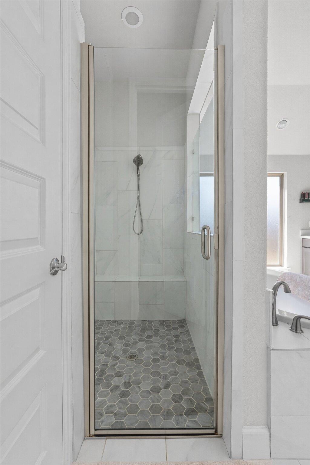 101 Pienza Dr, Georgetown, TX 78628