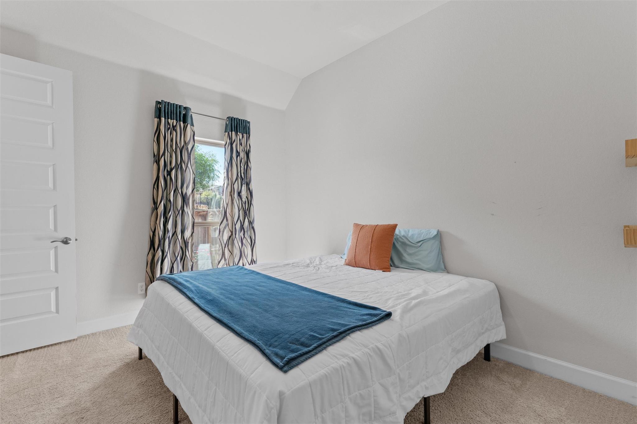 101 Pienza Dr, Georgetown, TX 78628