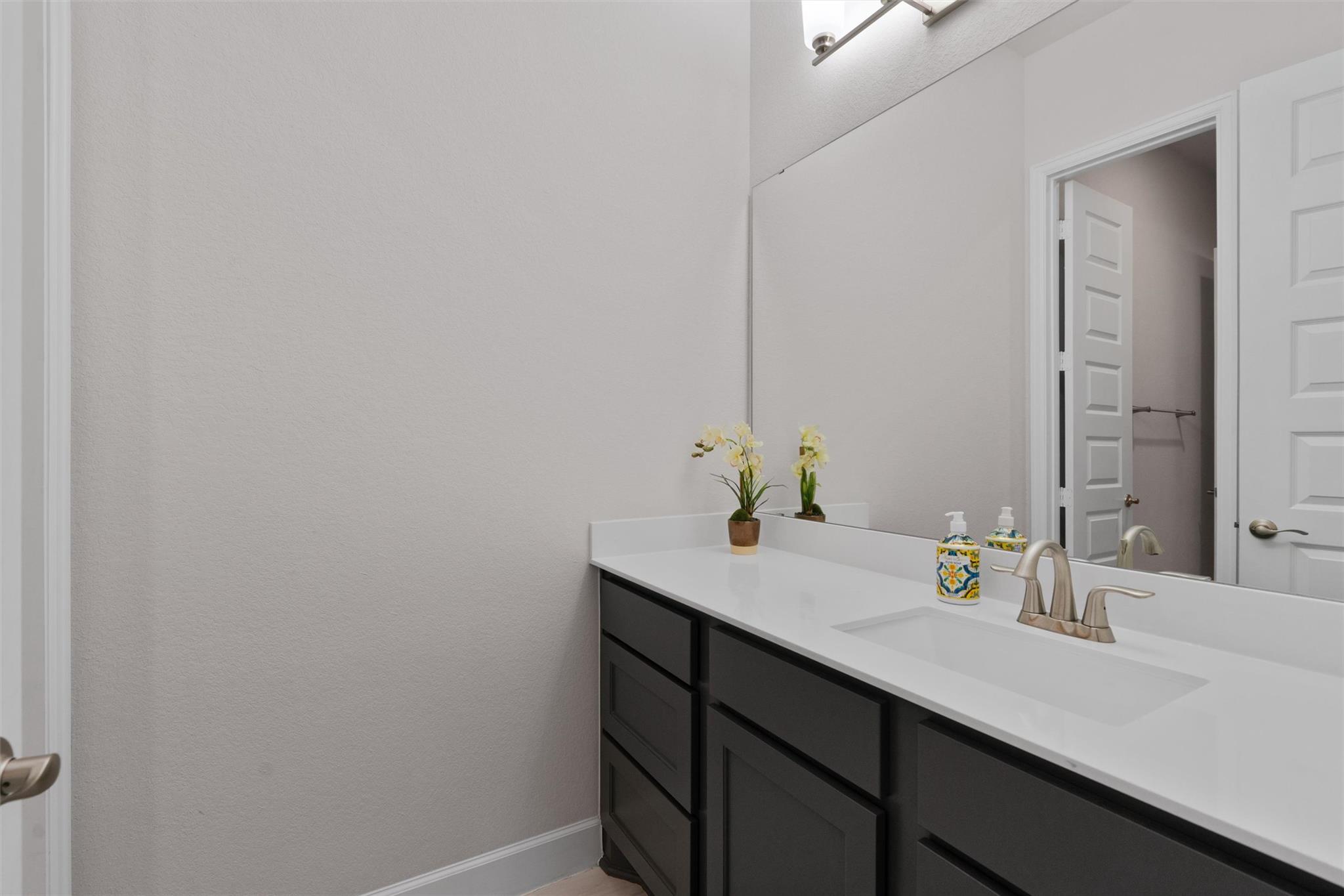 101 Pienza Dr, Georgetown, TX 78628