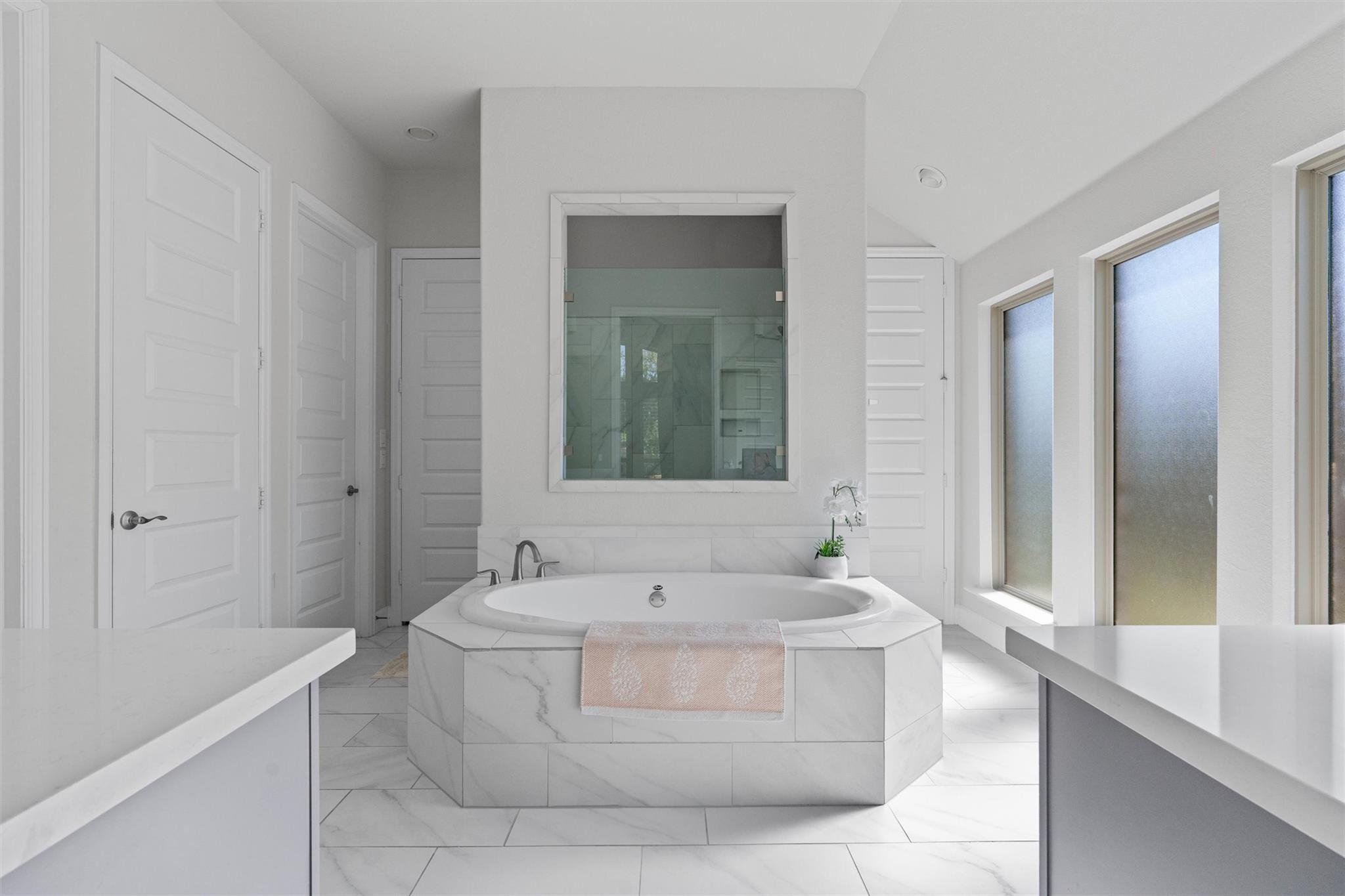 101 Pienza Dr, Georgetown, TX 78628