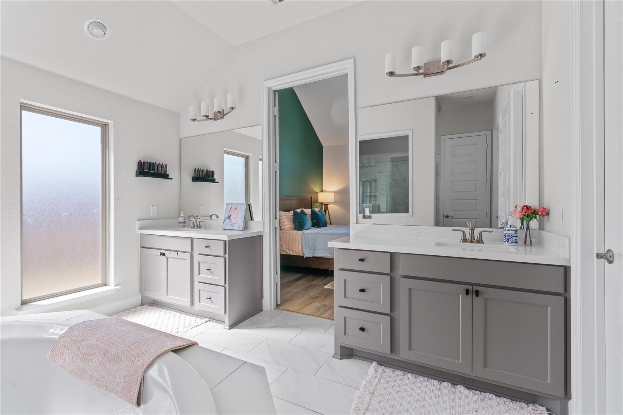 101 Pienza Dr, Georgetown, TX 78628