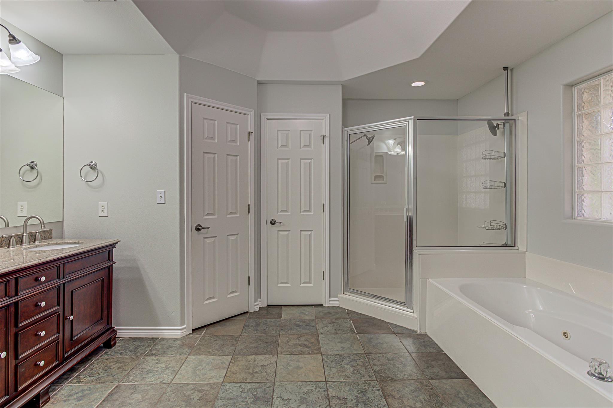 703 Amy Cir, Marble Falls, TX 78654