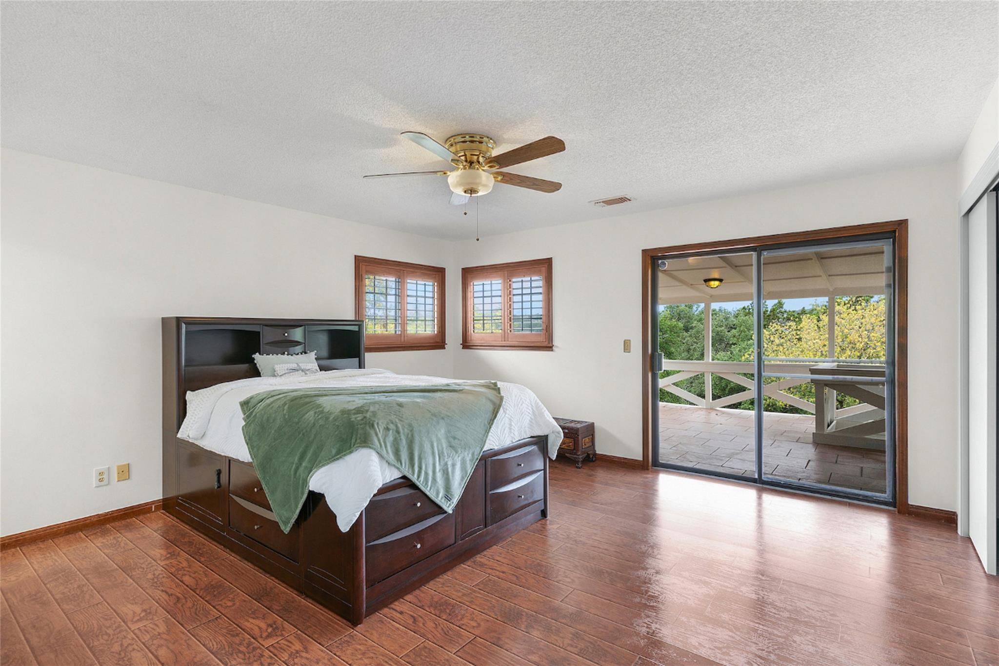 21205 National Dr, Lago Vista, TX 78645