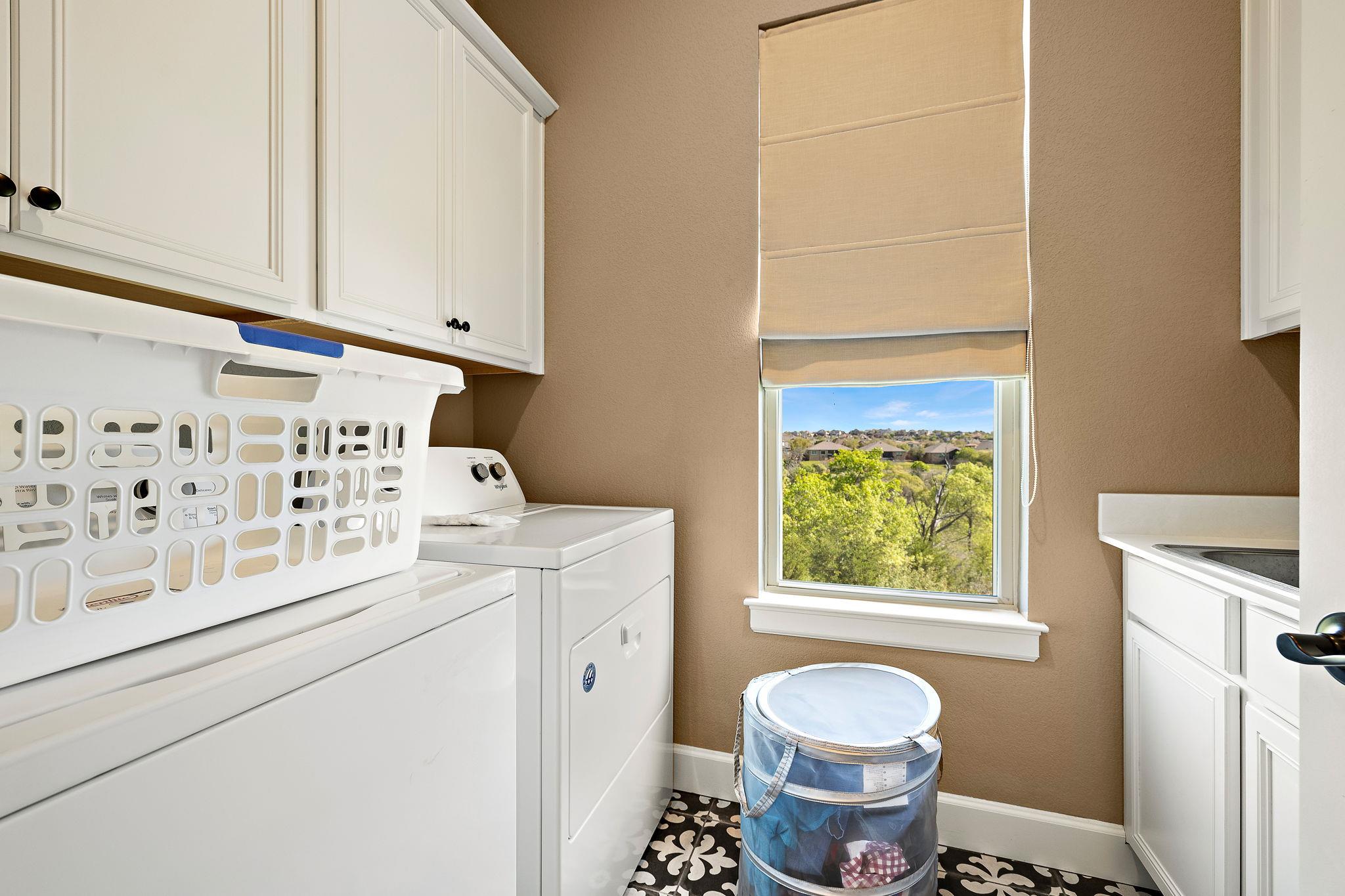 2000 Mazarro Dr # 25, Leander, TX 78641