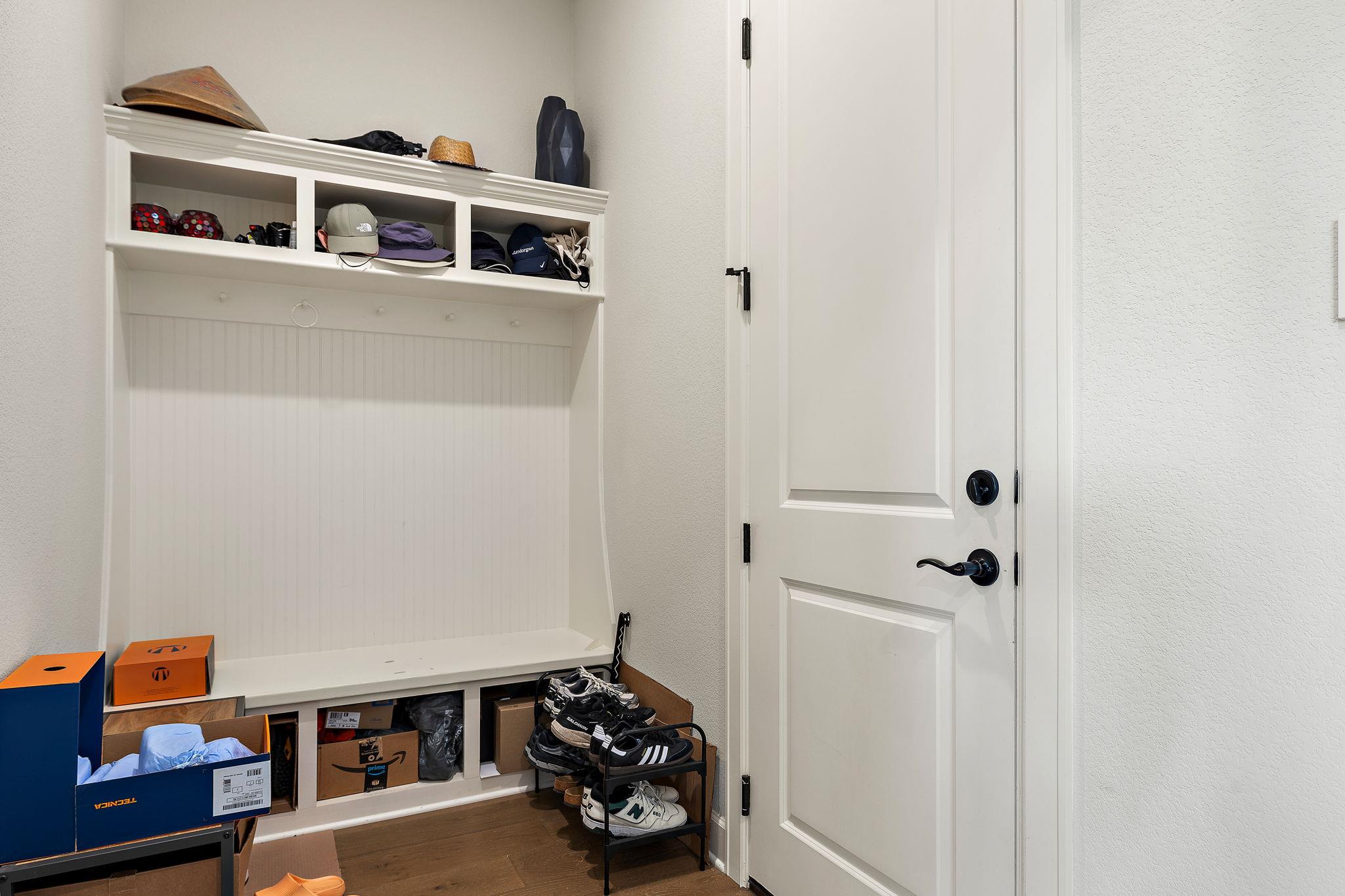 2000 Mazarro Dr # 25, Leander, TX 78641