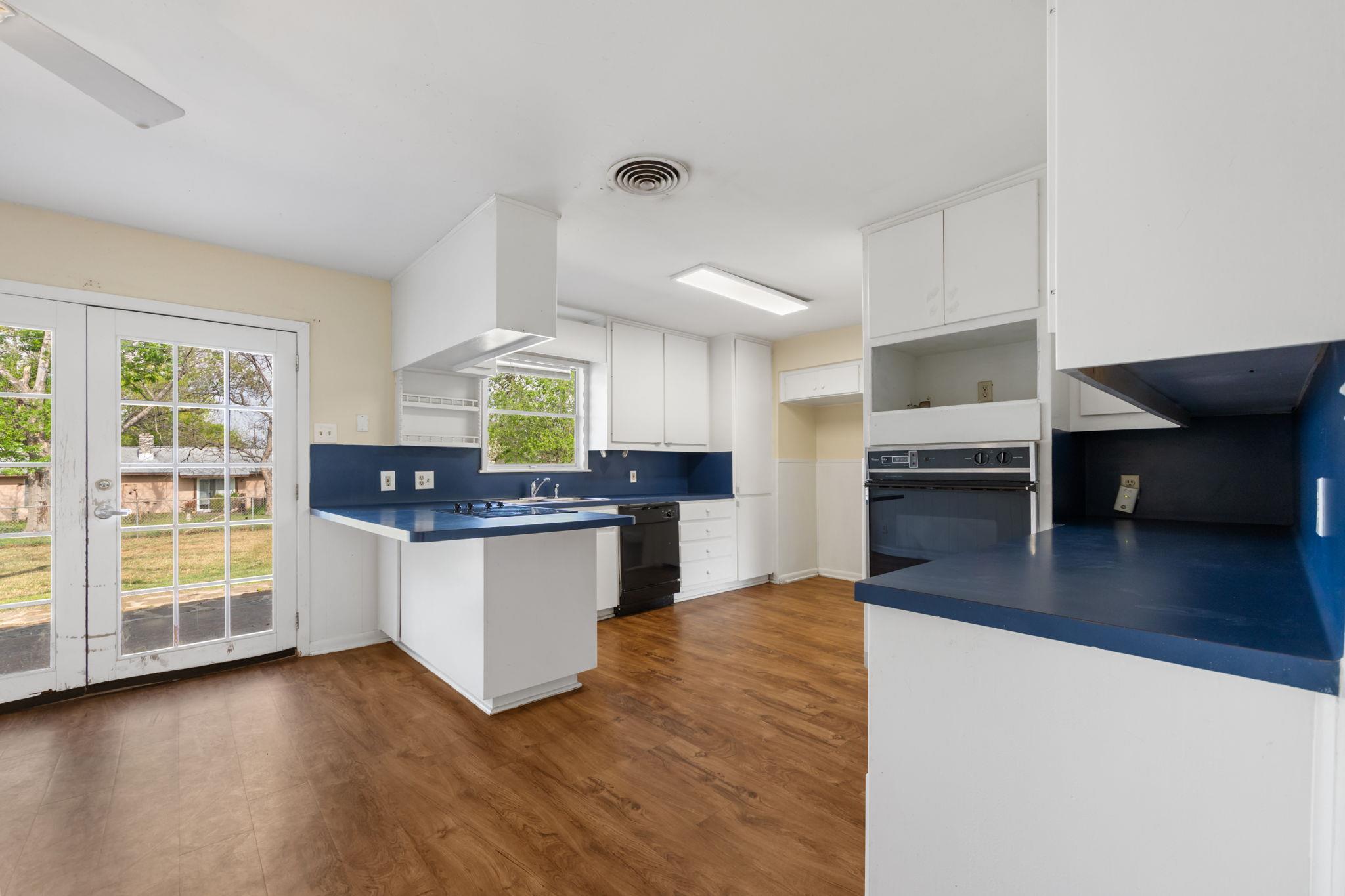 7010 Miranda Dr, Austin, TX 78752