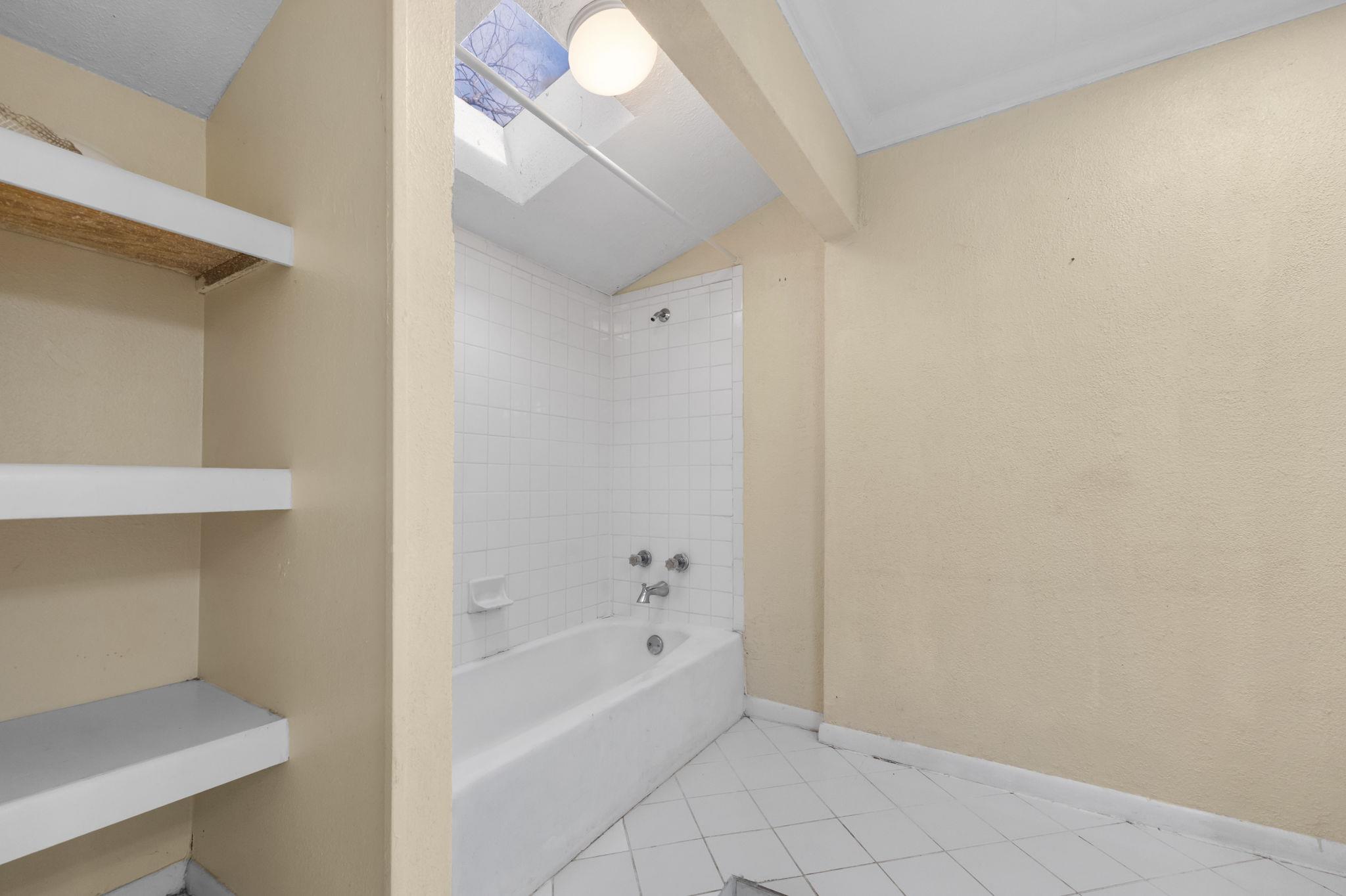 7010 Miranda Dr, Austin, TX 78752