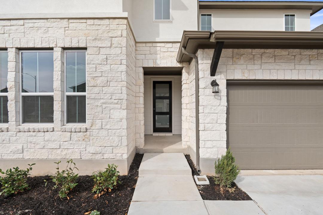 10704 Worth Lane, Manor, TX 78653