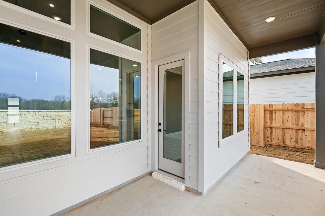 10704 Worth Lane, Manor, TX 78653