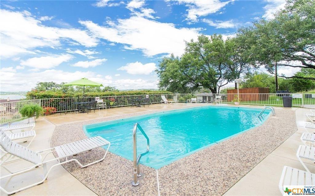 943 Parkview Dr # C6, Canyon Lake, TX 78133