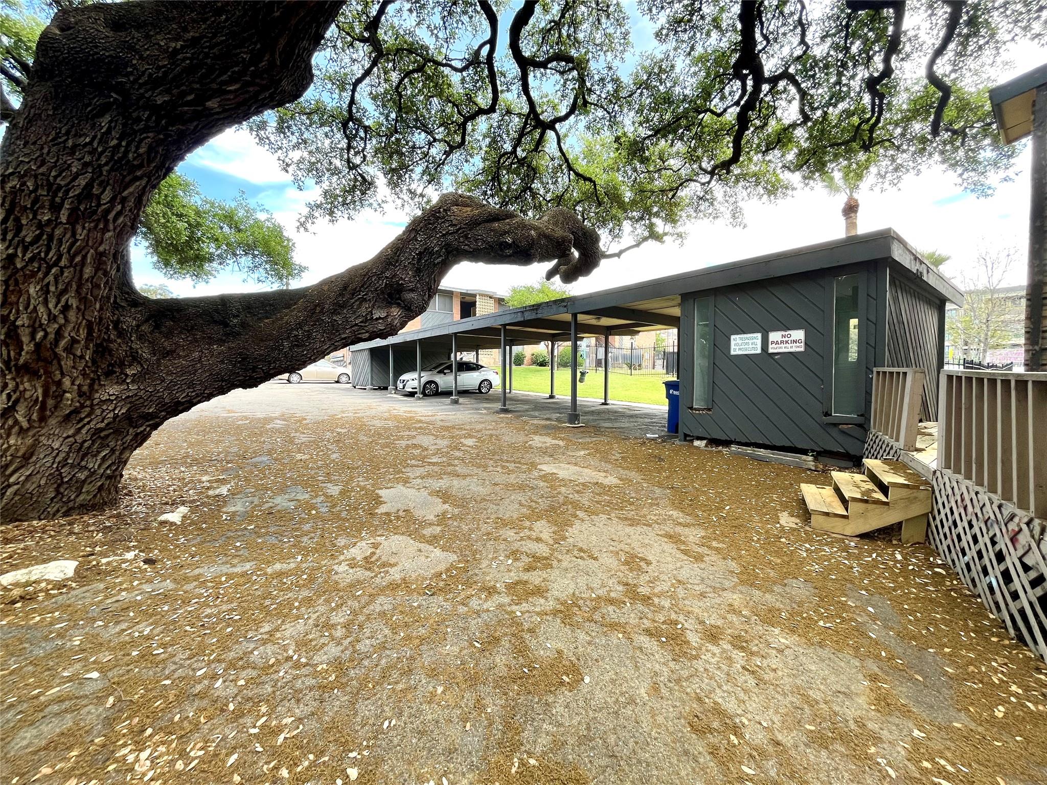 3304 Red River St # 208, Austin, TX 78705