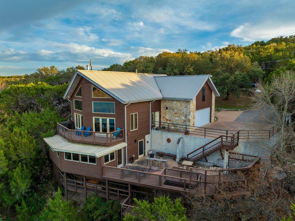 21008 W Lakeshore Dr, Spicewood, TX 78669