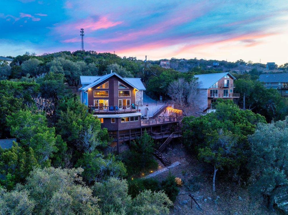 21008 W Lakeshore Dr, Spicewood, TX 78669