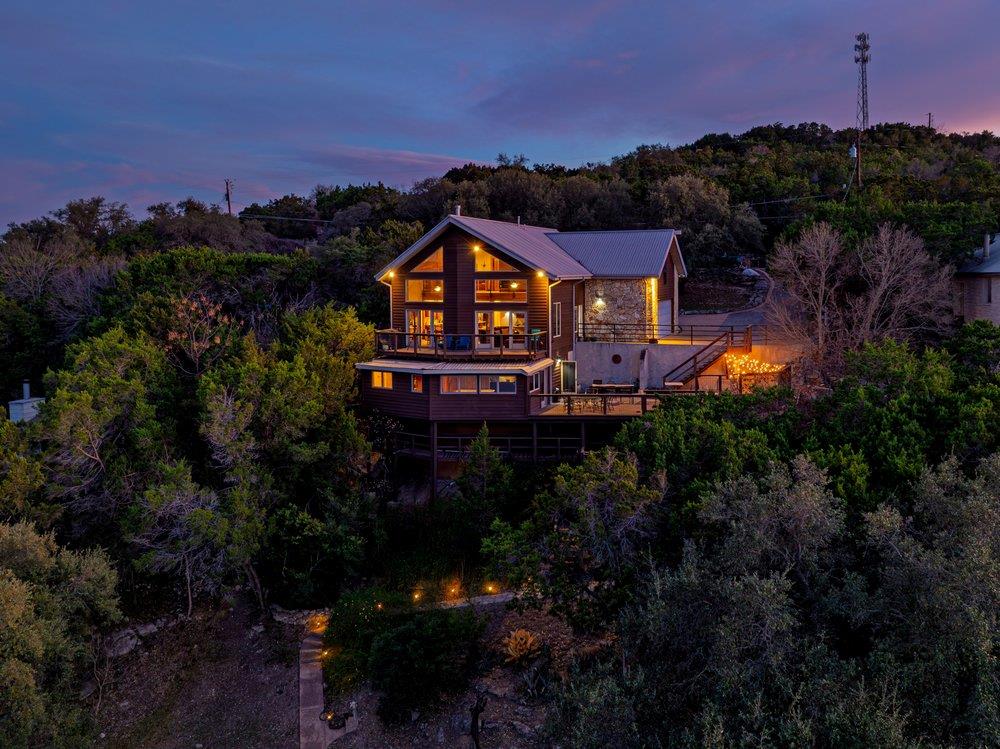 21008 W Lakeshore Dr, Spicewood, TX 78669