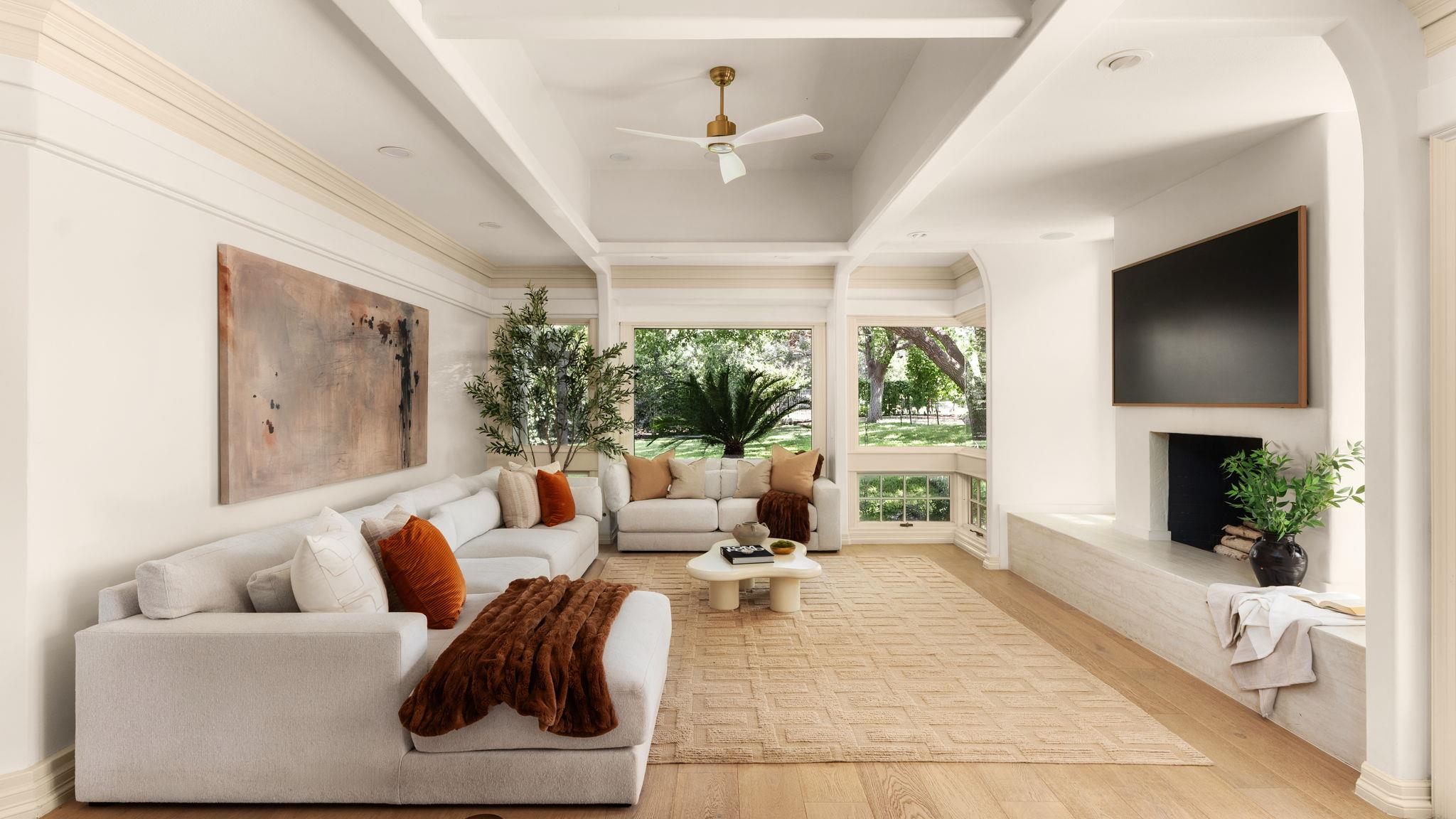 2036 Wimberly Ln, Austin, TX 78735