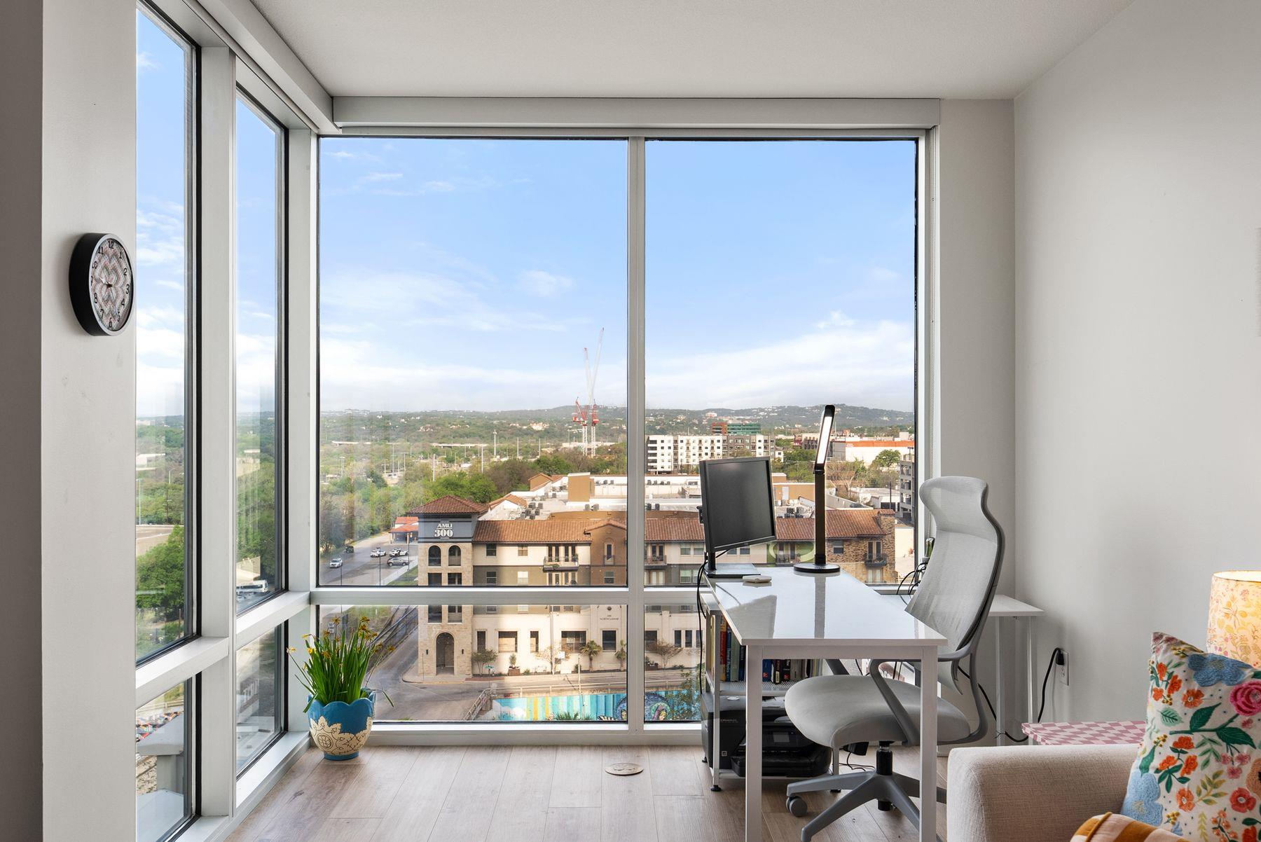 300 Bowie St # 1006, Austin, TX 78703