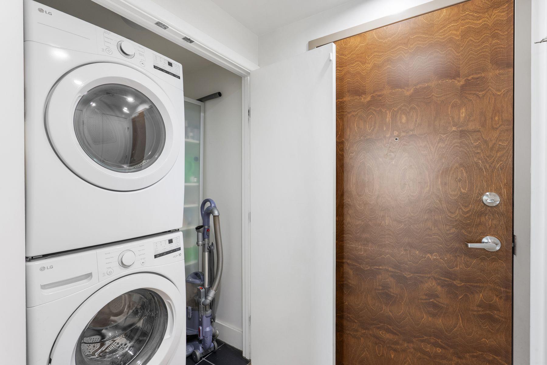 300 Bowie St # 1006, Austin, TX 78703