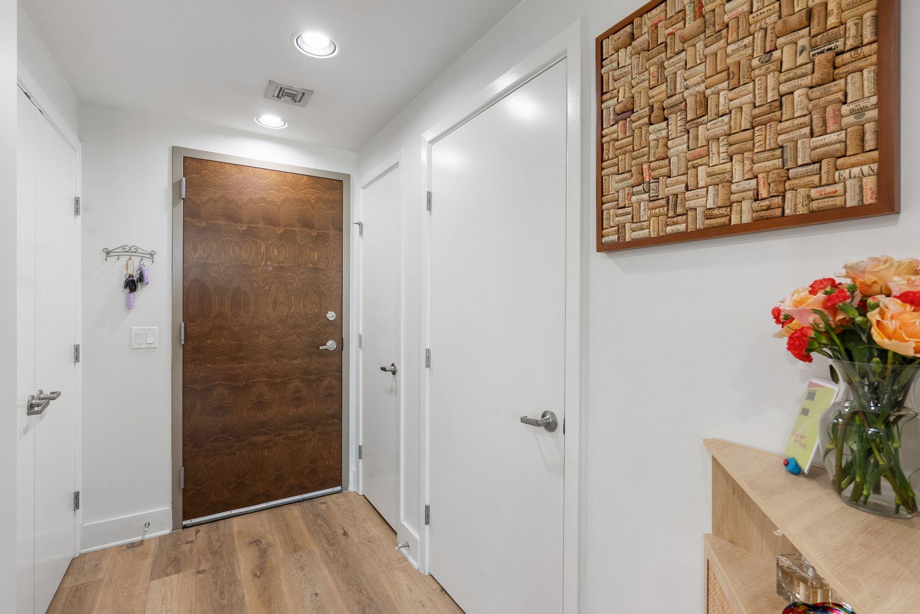 300 Bowie St # 1006, Austin, TX 78703