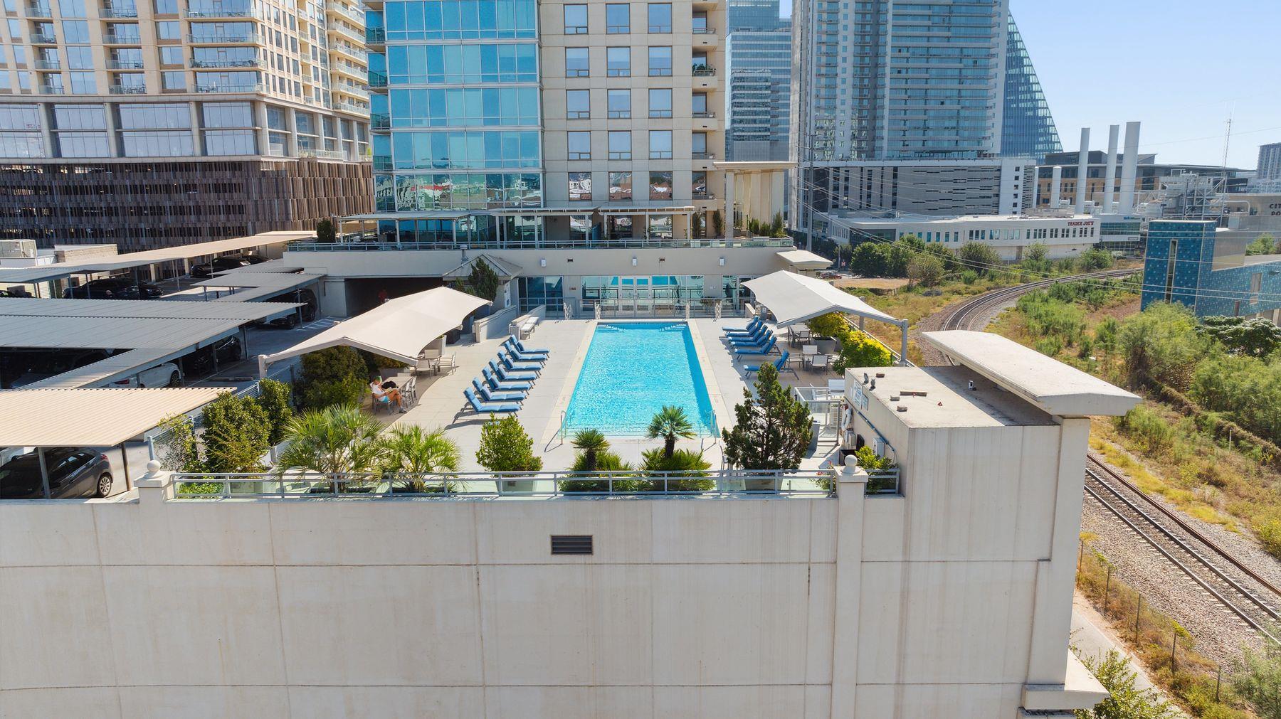 300 Bowie St # 1006, Austin, TX 78703