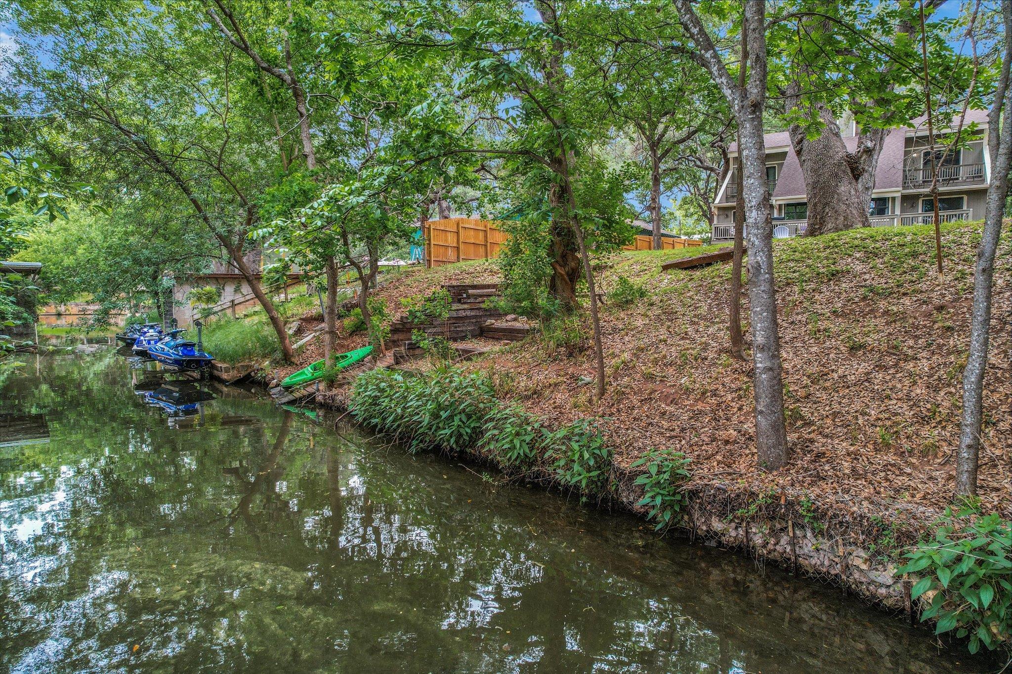 5307 Shady Oaks Cir, Kingsland, TX 78639