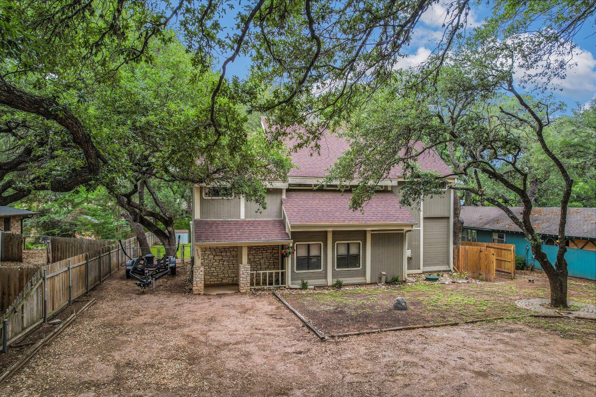 5307 Shady Oaks Cir, Kingsland, TX 78639