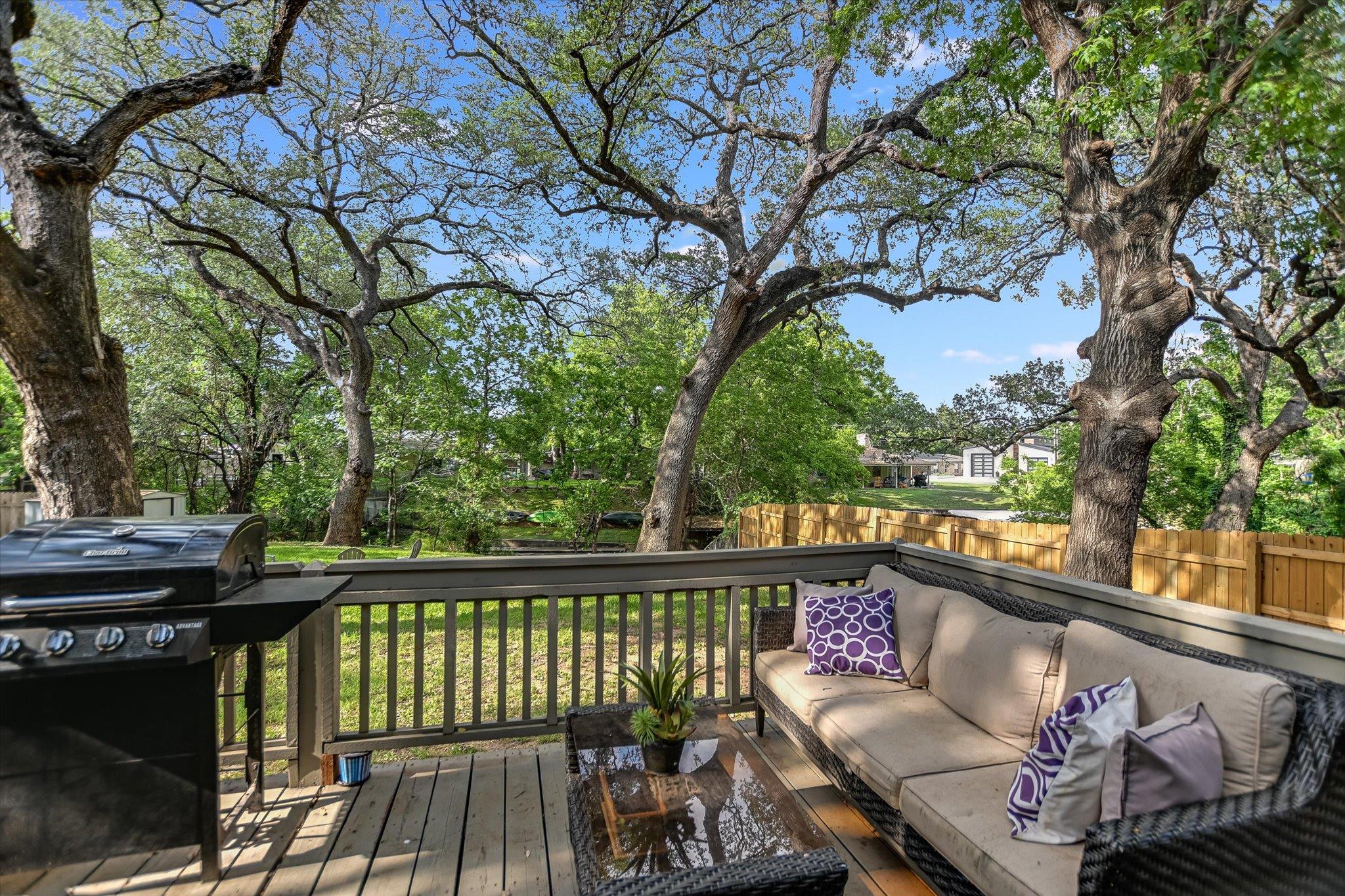 5307 Shady Oaks Cir, Kingsland, TX 78639