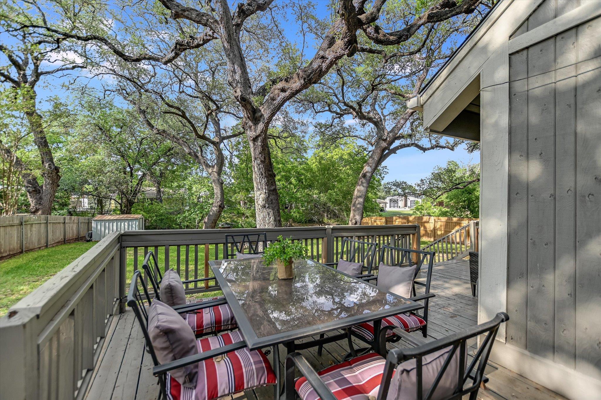 5307 Shady Oaks Cir, Kingsland, TX 78639