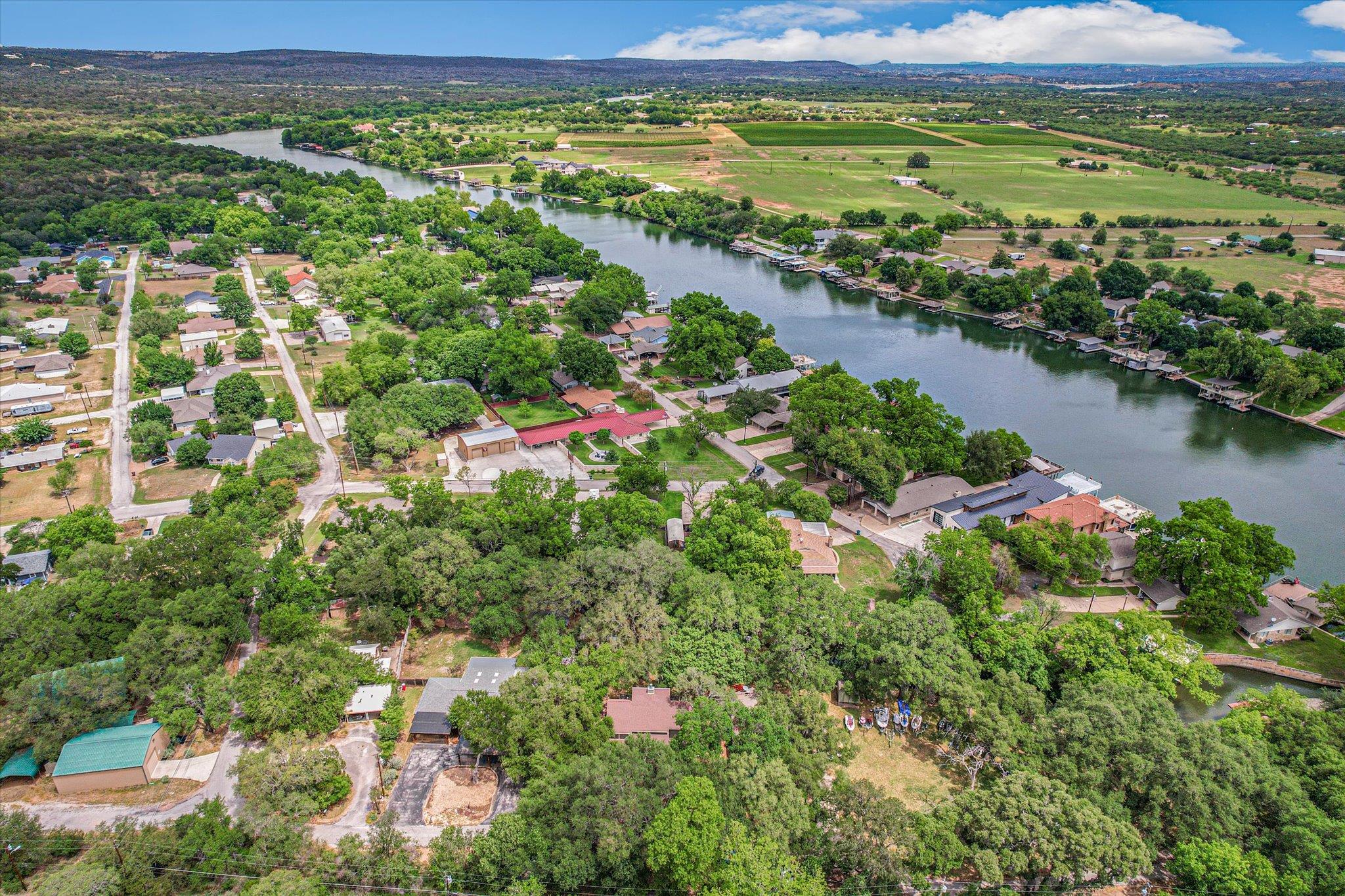 5307 Shady Oaks Cir, Kingsland, TX 78639