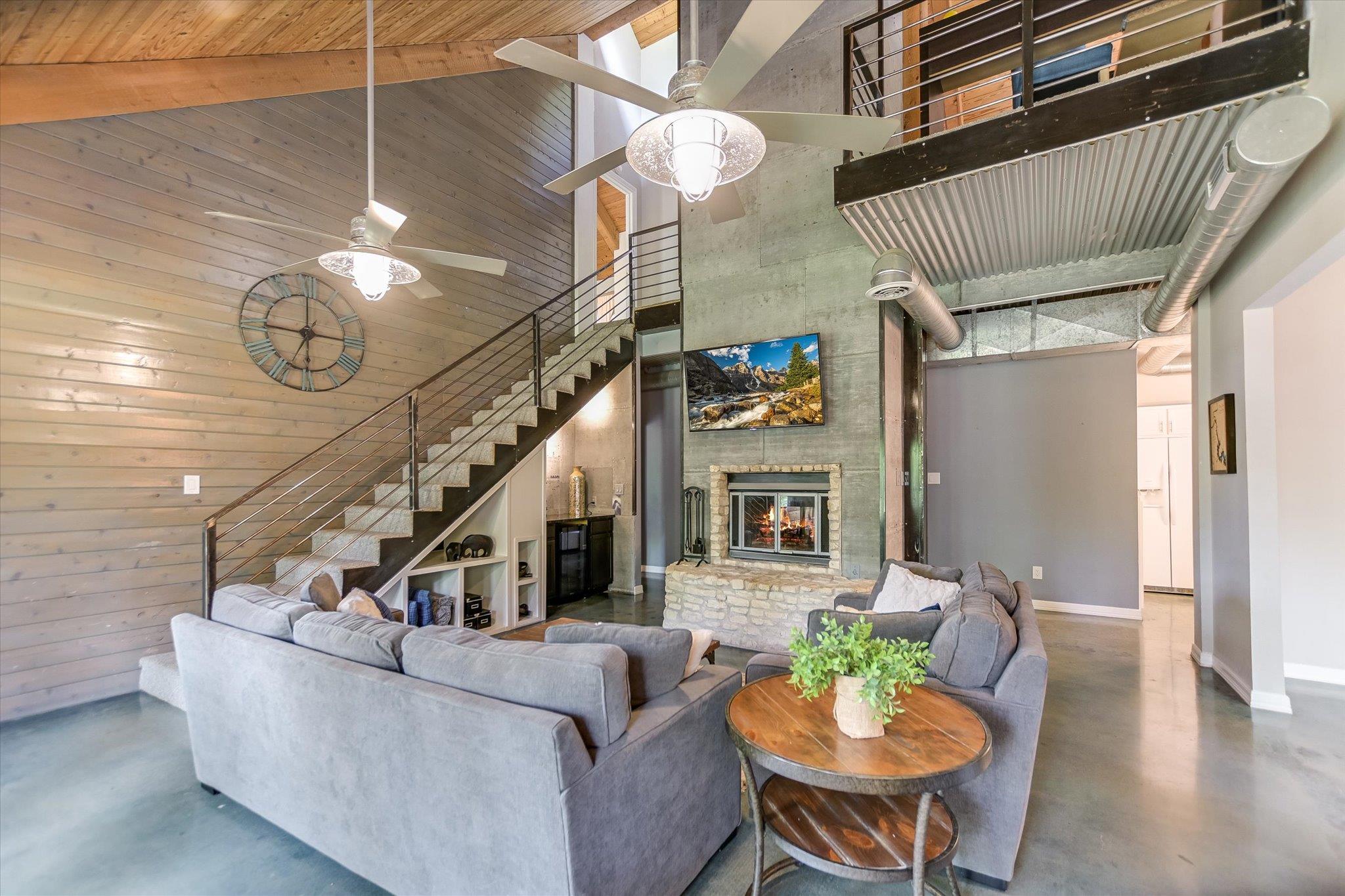 5307 Shady Oaks Cir, Kingsland, TX 78639