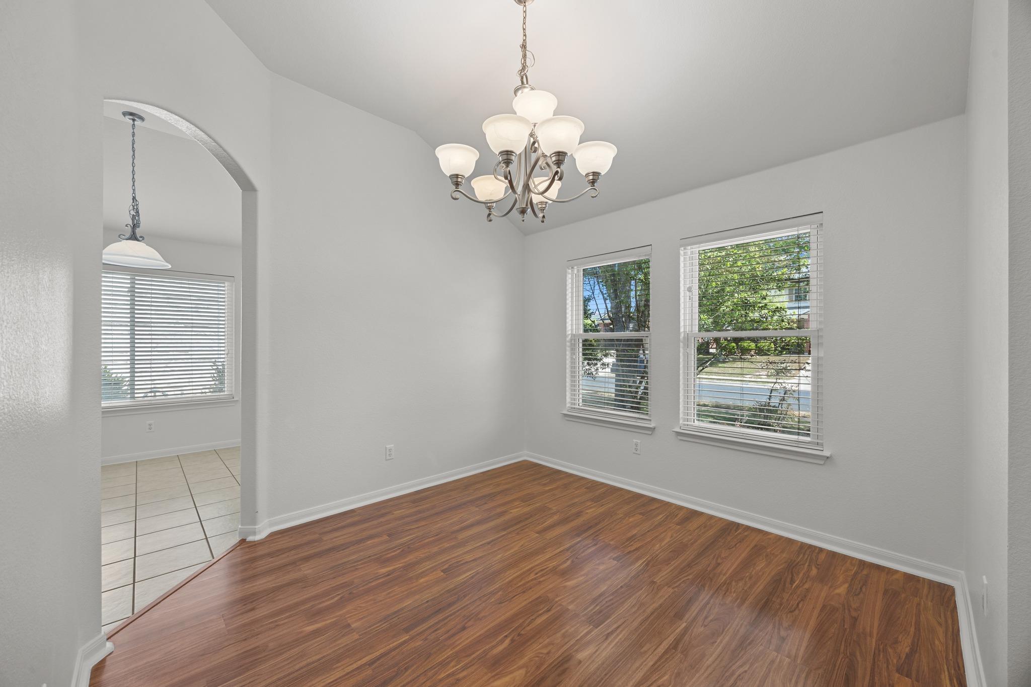 432 Falcon Ln, Leander, TX 78641