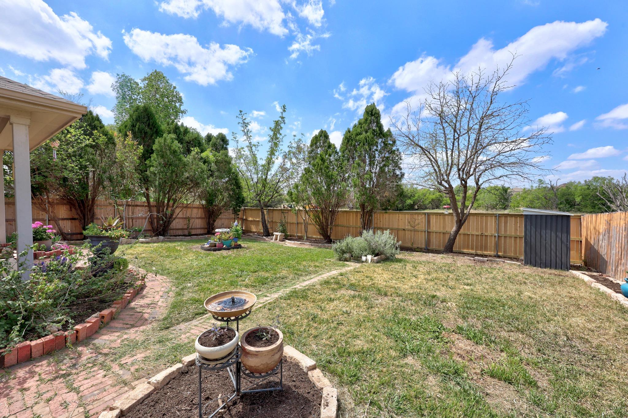 432 Falcon Ln, Leander, TX 78641