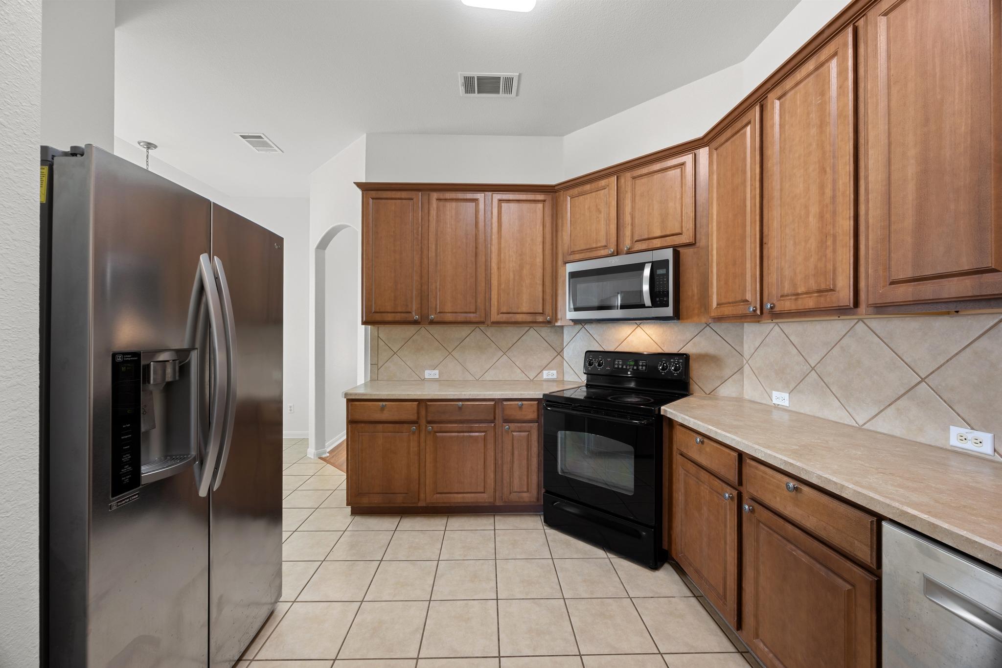 432 Falcon Ln, Leander, TX 78641