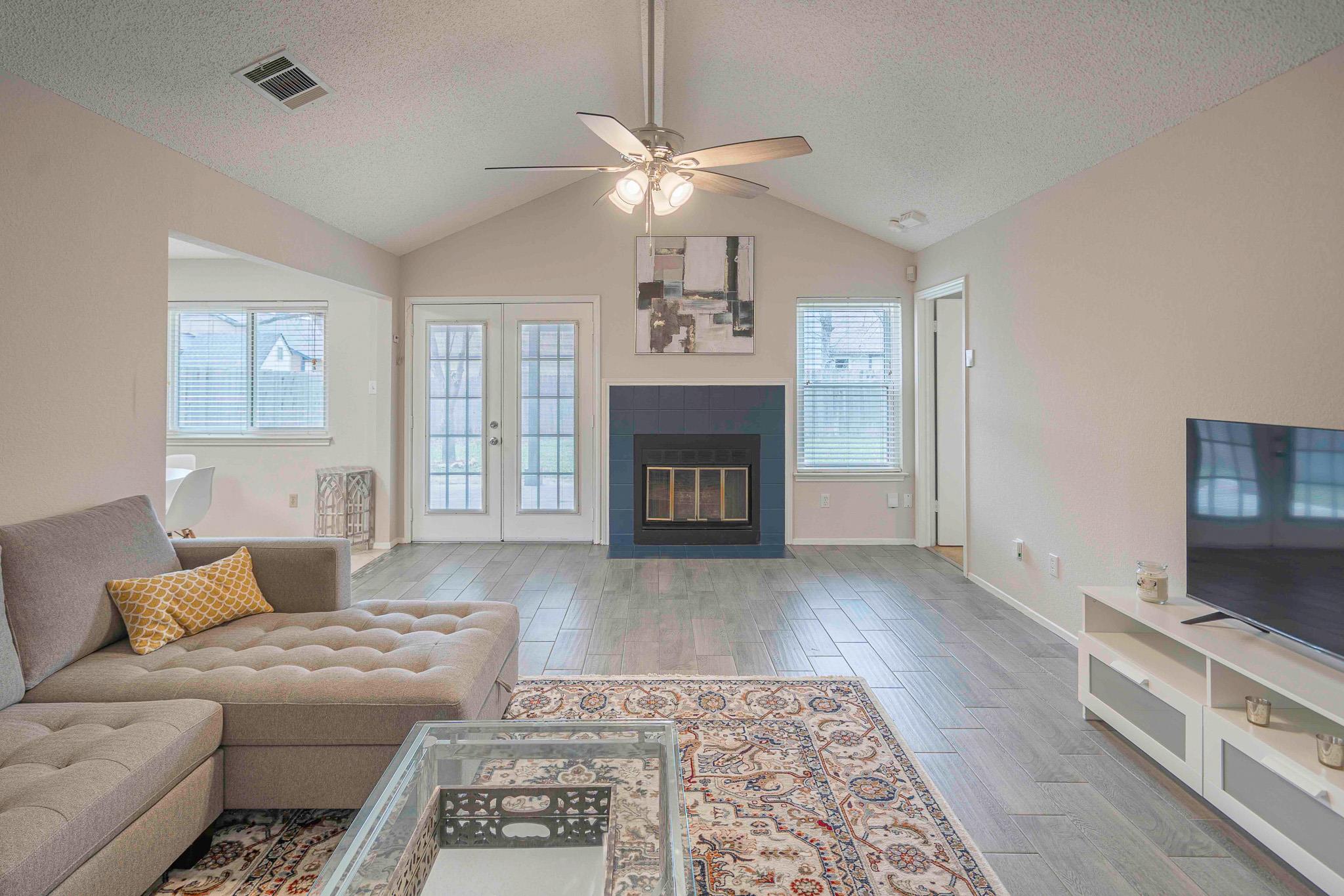 1910 Andover Dr, Round Rock, TX 78664