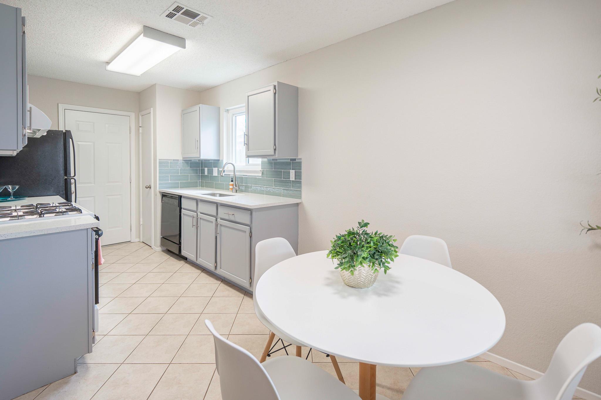 1910 Andover Dr, Round Rock, TX 78664