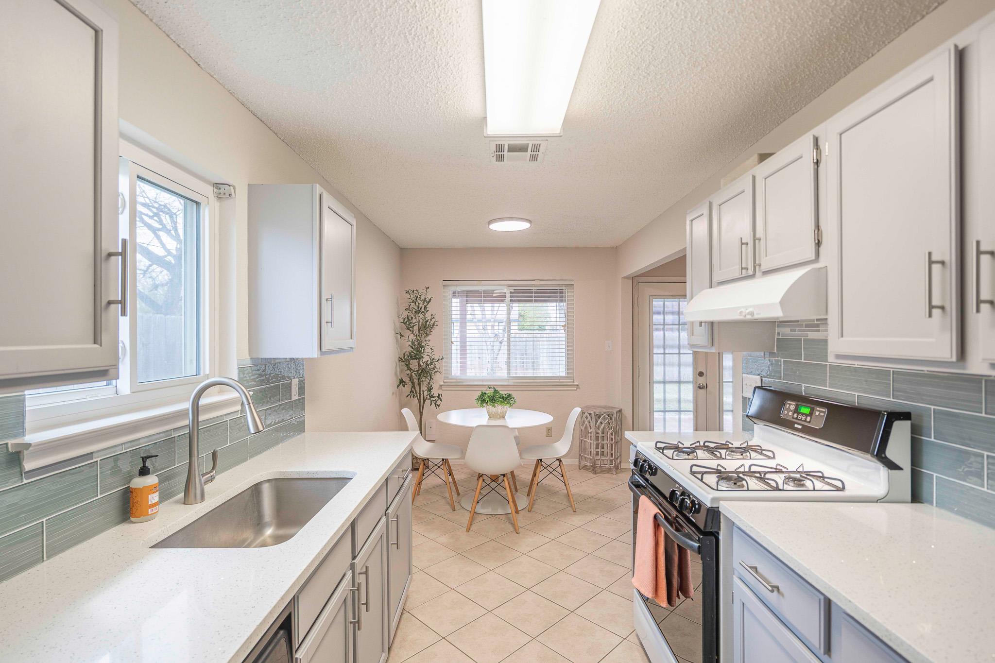 1910 Andover Dr, Round Rock, TX 78664