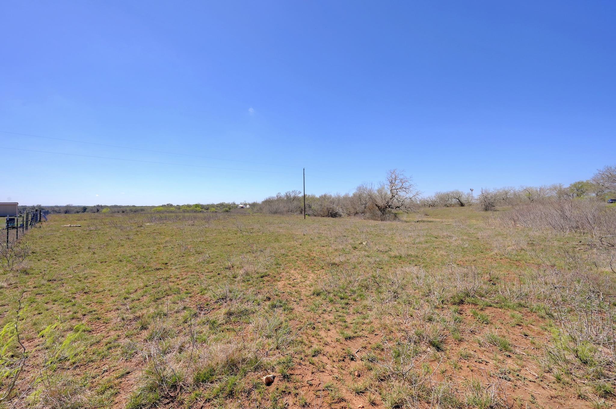 000 Cr 397, Waelder, TX 78959