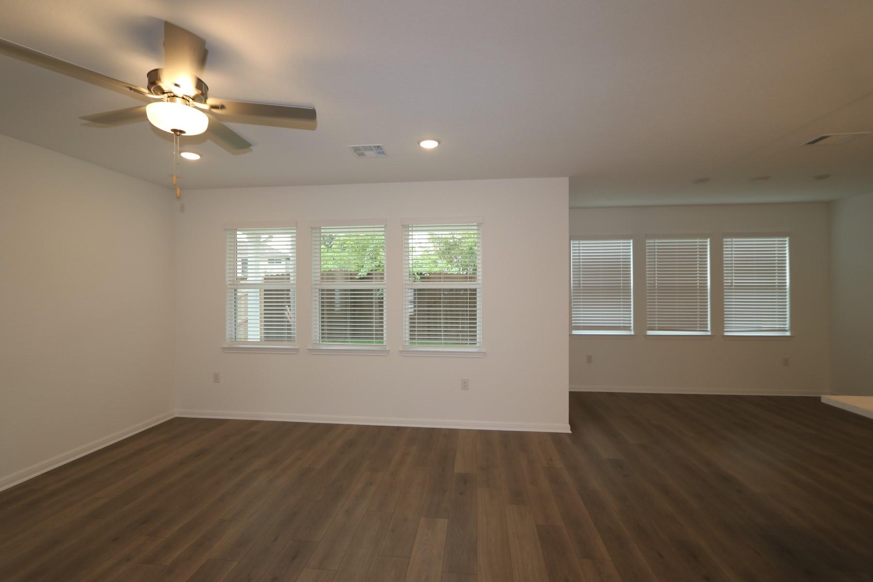 1611 Iberville Dr, Pflugerville, TX 78660