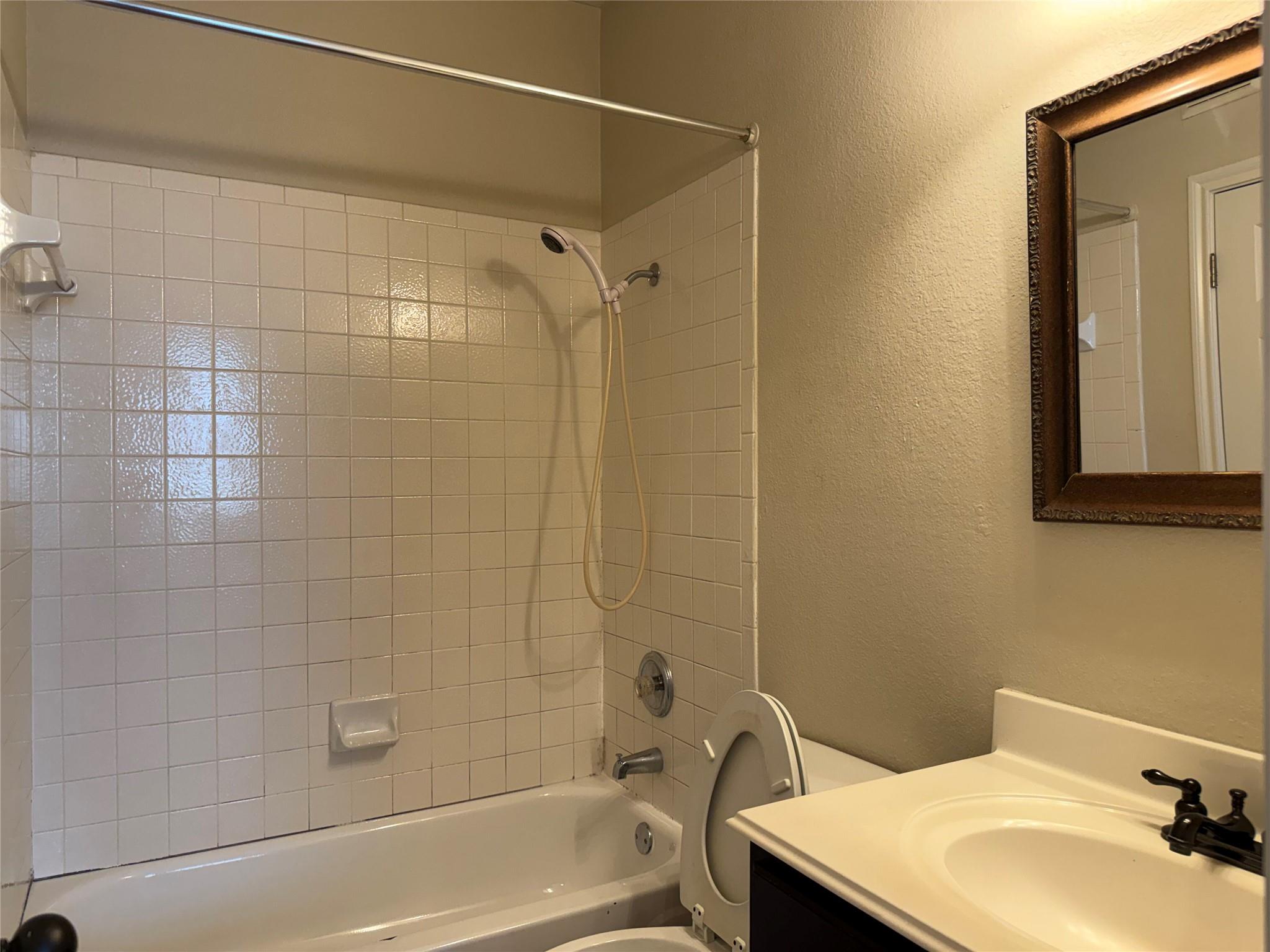 2100 Pipers Field Dr # 21, Austin, TX 78758