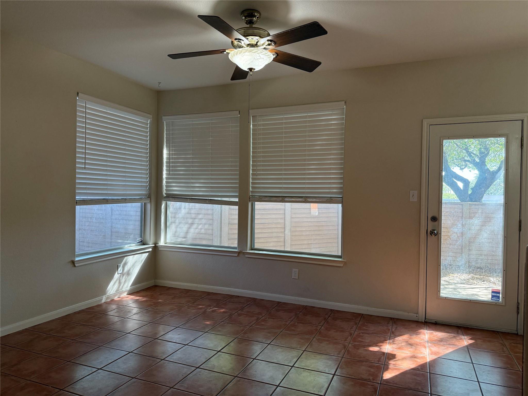 2100 Pipers Field Dr # 21, Austin, TX 78758