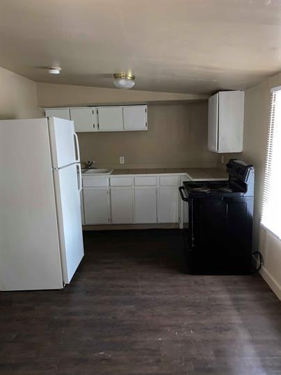 1000 Chihuahua St # B, Lockhart, TX 78644