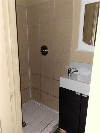 1000 Chihuahua St # B, Lockhart, TX 78644