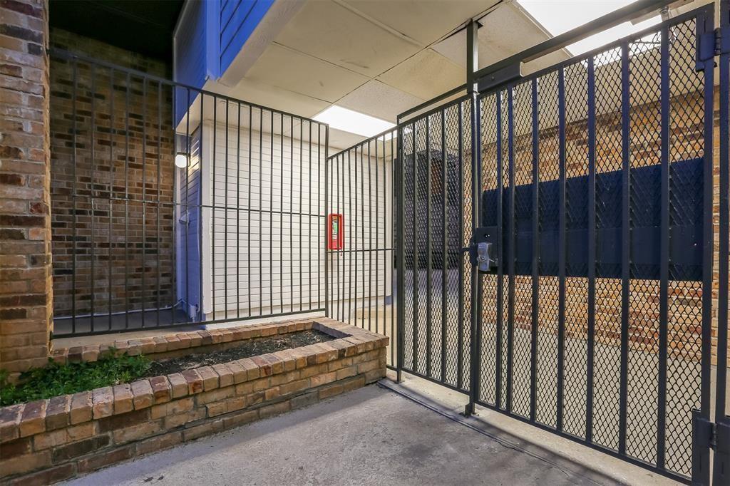 912 W 22nd St # 305, Austin, TX 78705