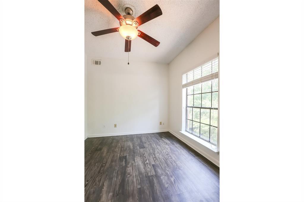 912 W 22nd St # 305, Austin, TX 78705