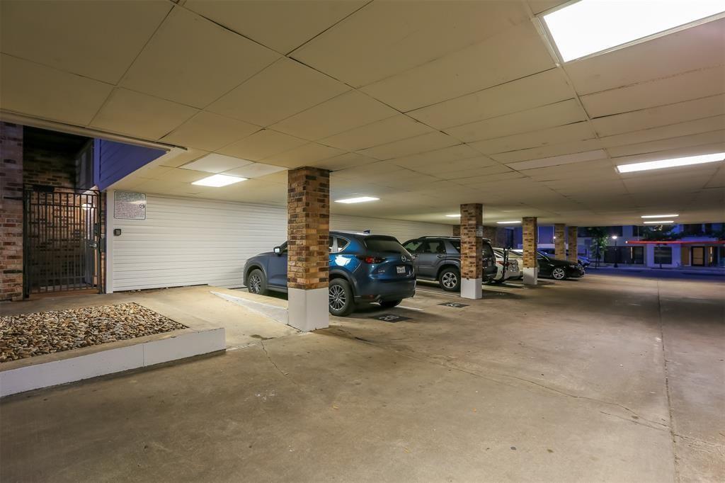 912 W 22nd St # 305, Austin, TX 78705